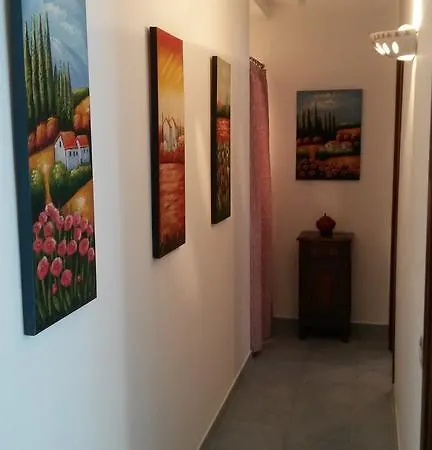 La Casa Di Kriss Apartment *